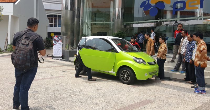 Small City Car “Smart Vi”